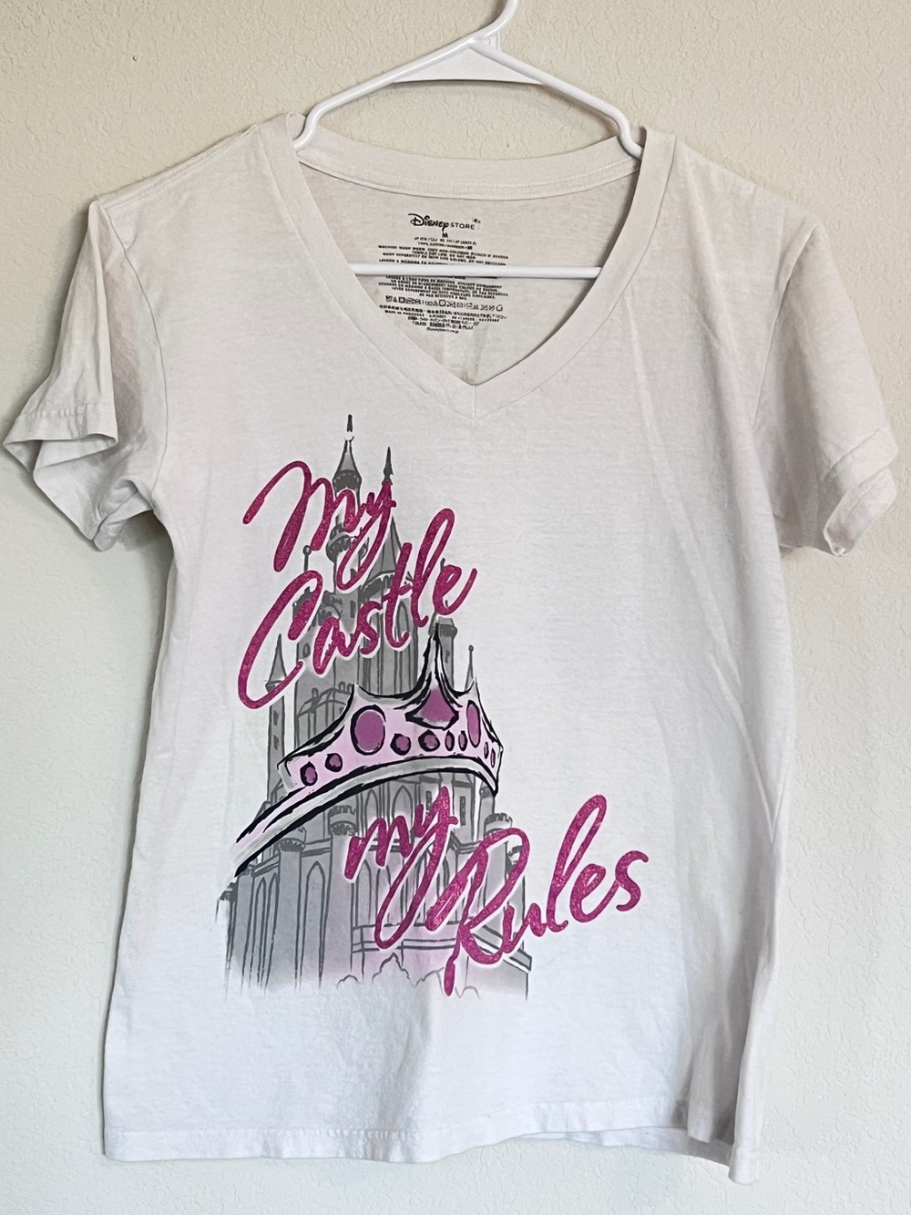 Disney Store Cinderella Castle White Pink V-neck T-shirt Disneyland World Cotton